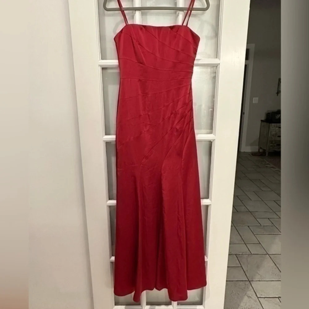 BCBGMAXAZRIA | Formal Cranberry Strapless Maxi Floor Length Gown Size 2 XS